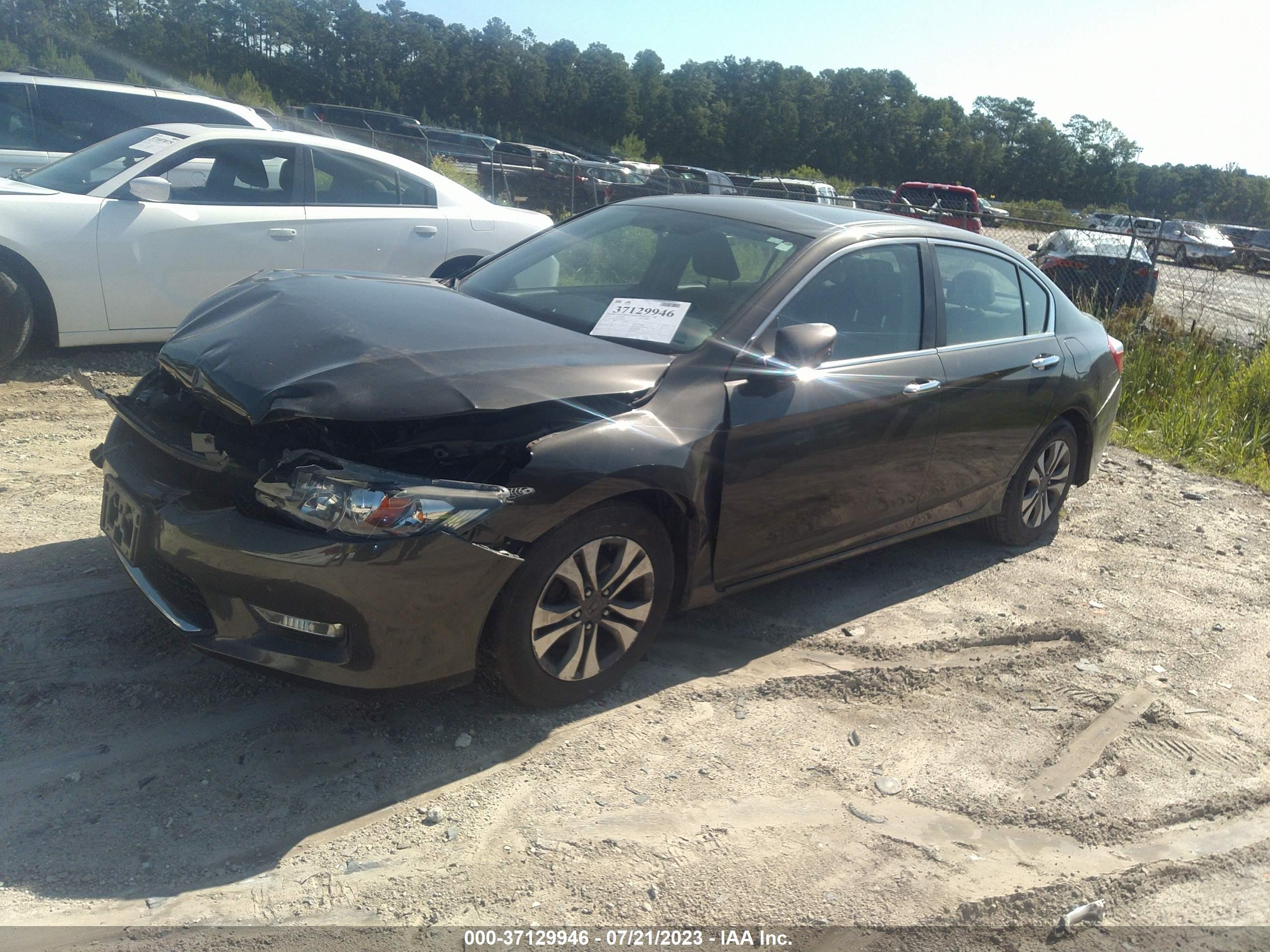 Photo 1 VIN: 1HGCR2F31EA092268 - HONDA ACCORD 