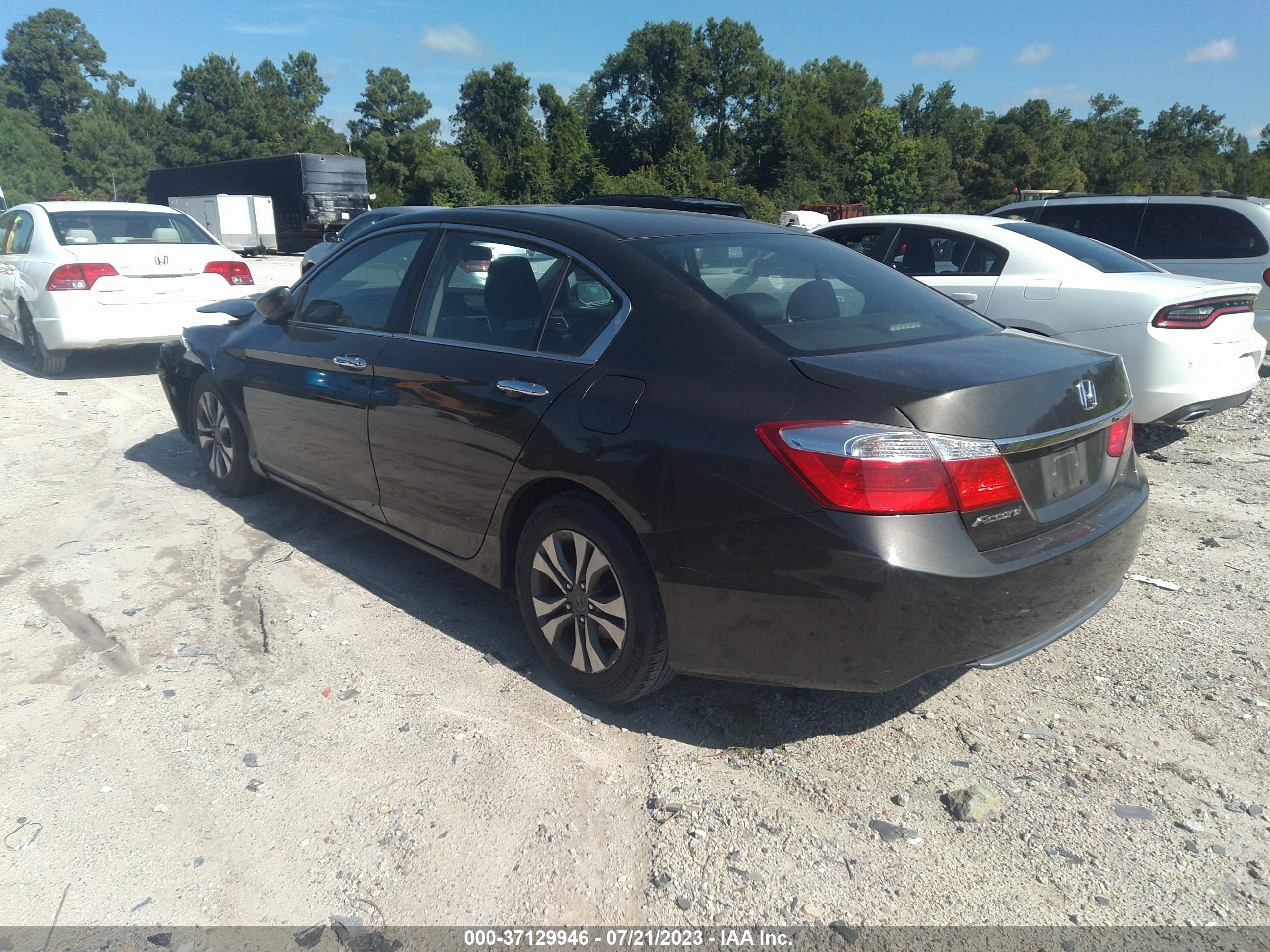 Photo 2 VIN: 1HGCR2F31EA092268 - HONDA ACCORD 