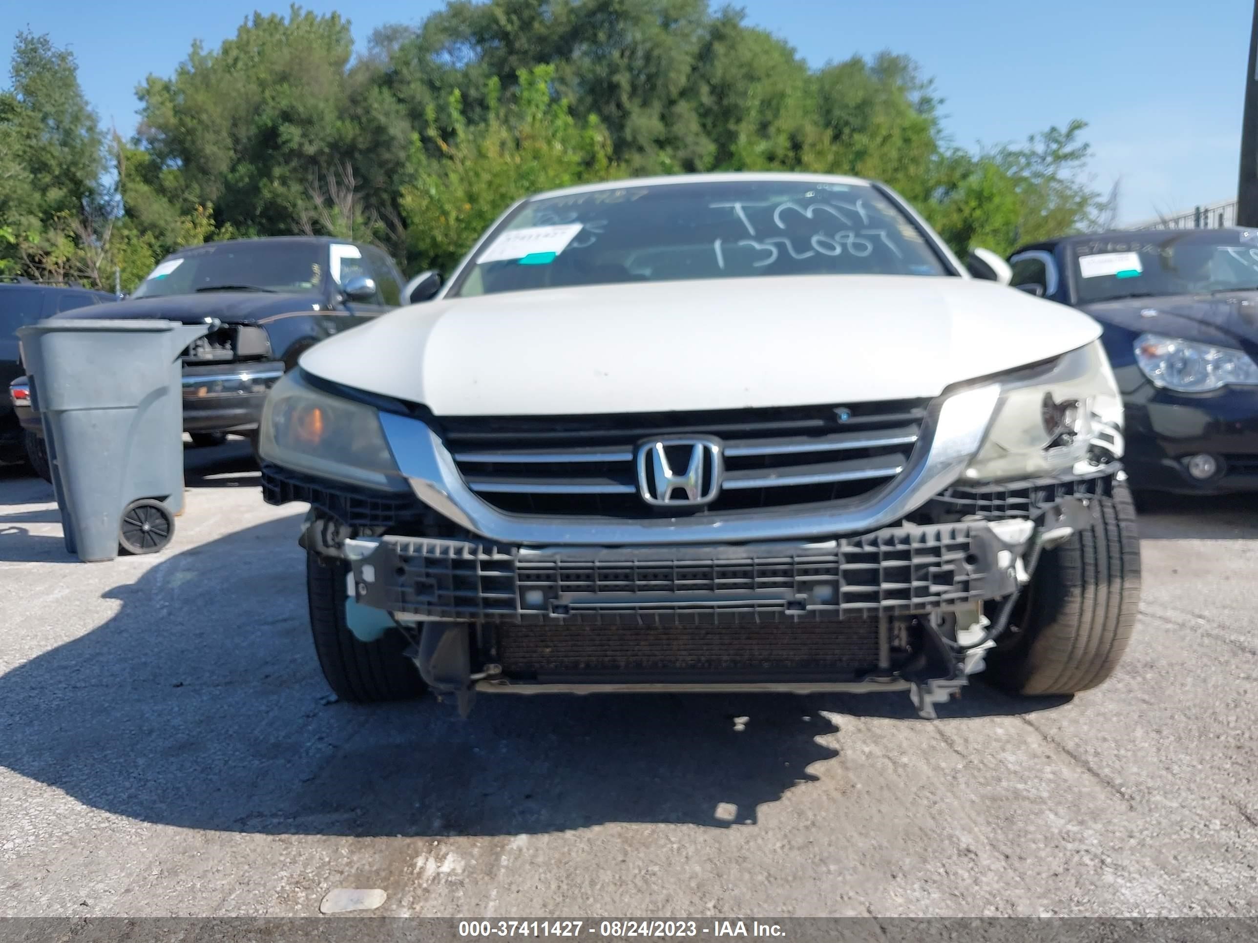 Photo 5 VIN: 1HGCR2F31EA132087 - HONDA ACCORD 