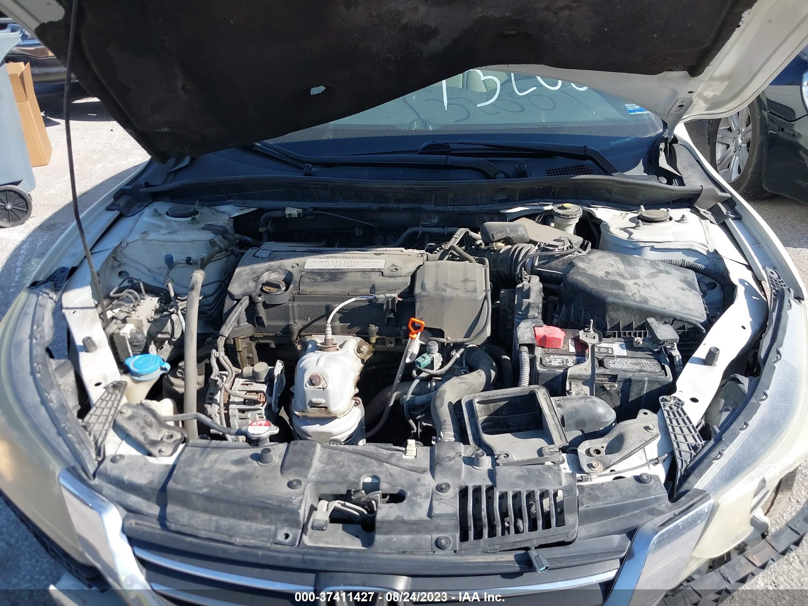 Photo 9 VIN: 1HGCR2F31EA132087 - HONDA ACCORD 