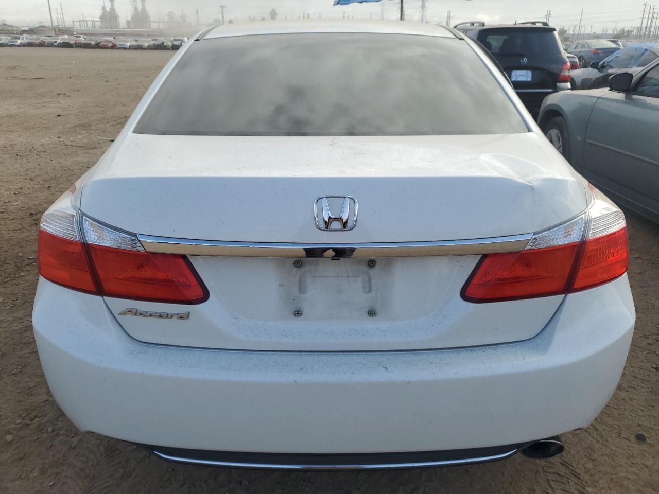 Photo 5 VIN: 1HGCR2F31EA204910 - HONDA ACCORD 