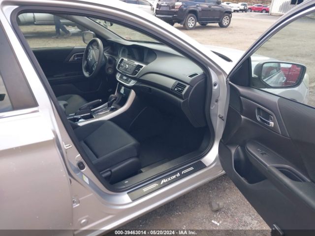 Photo 4 VIN: 1HGCR2F31EA254304 - HONDA ACCORD 