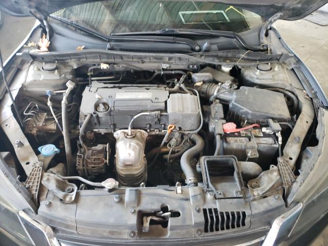 Photo 6 VIN: 1HGCR2F31EA256067 - HONDA ACCORD LX 