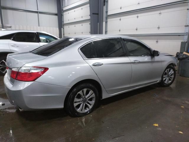 Photo 2 VIN: 1HGCR2F31FA079747 - HONDA ACCORD 