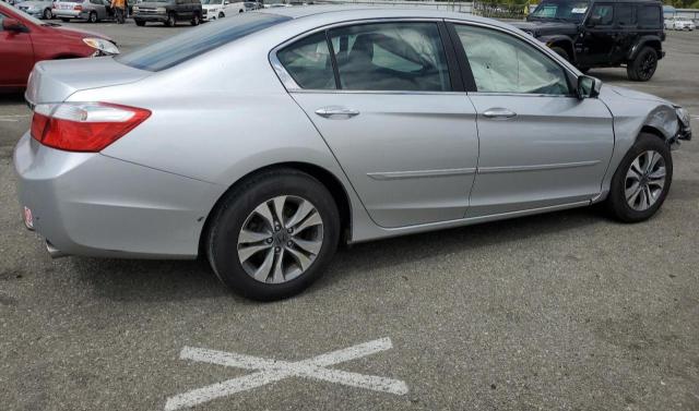 Photo 2 VIN: 1HGCR2F31FA080848 - HONDA ACCORD LX 