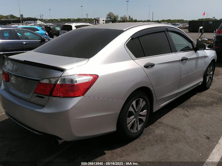 Photo 3 VIN: 1HGCR2F31FA104811 - HONDA ACCORD 