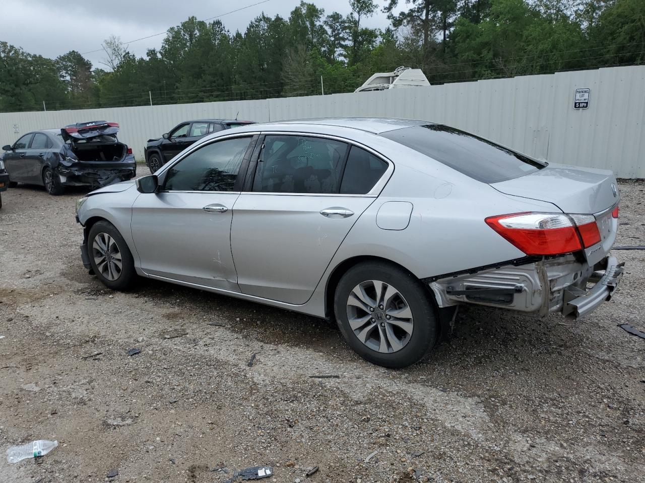 Photo 1 VIN: 1HGCR2F31FA115677 - HONDA ACCORD 