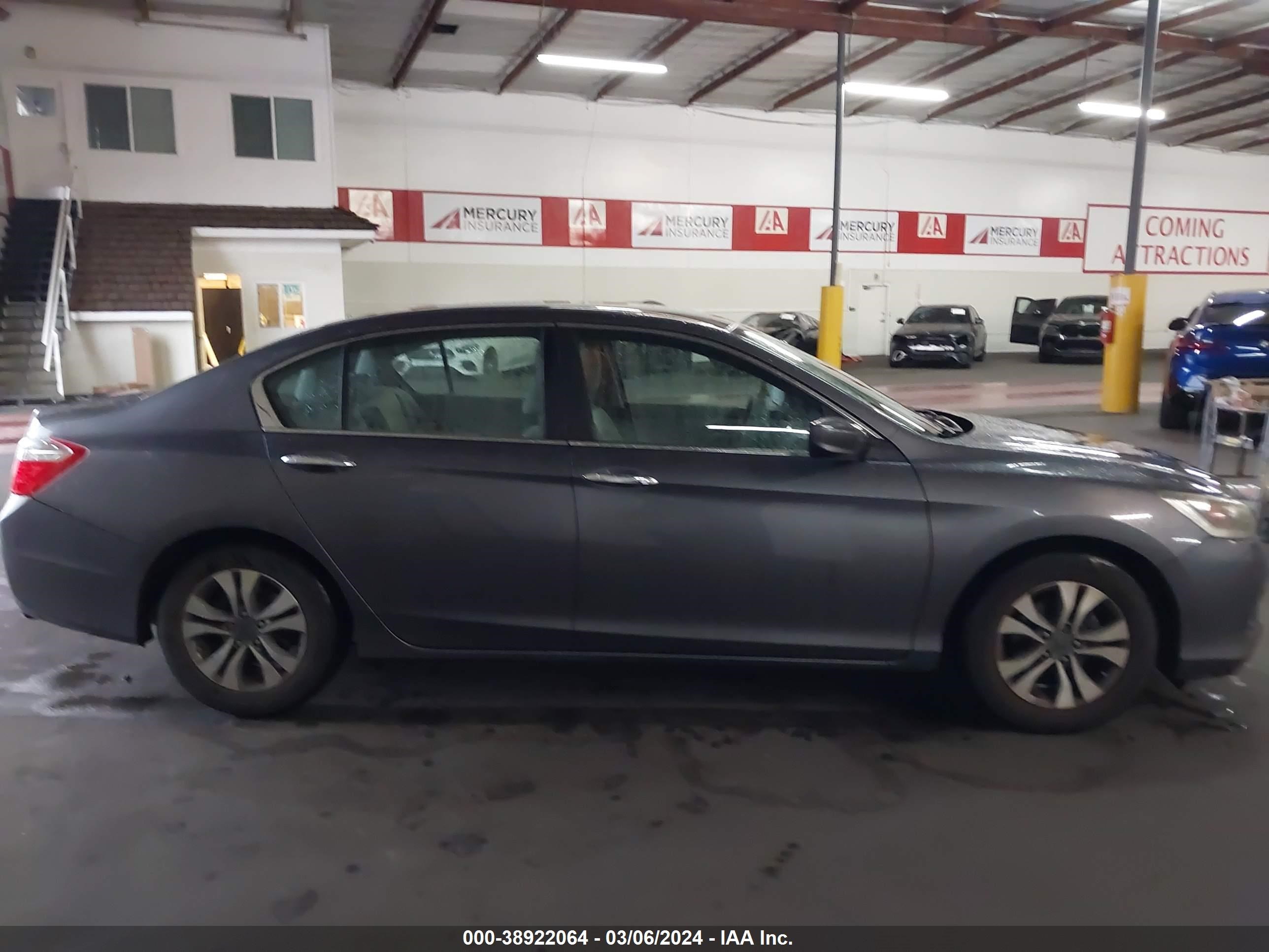 Photo 12 VIN: 1HGCR2F31FA132236 - HONDA ACCORD 