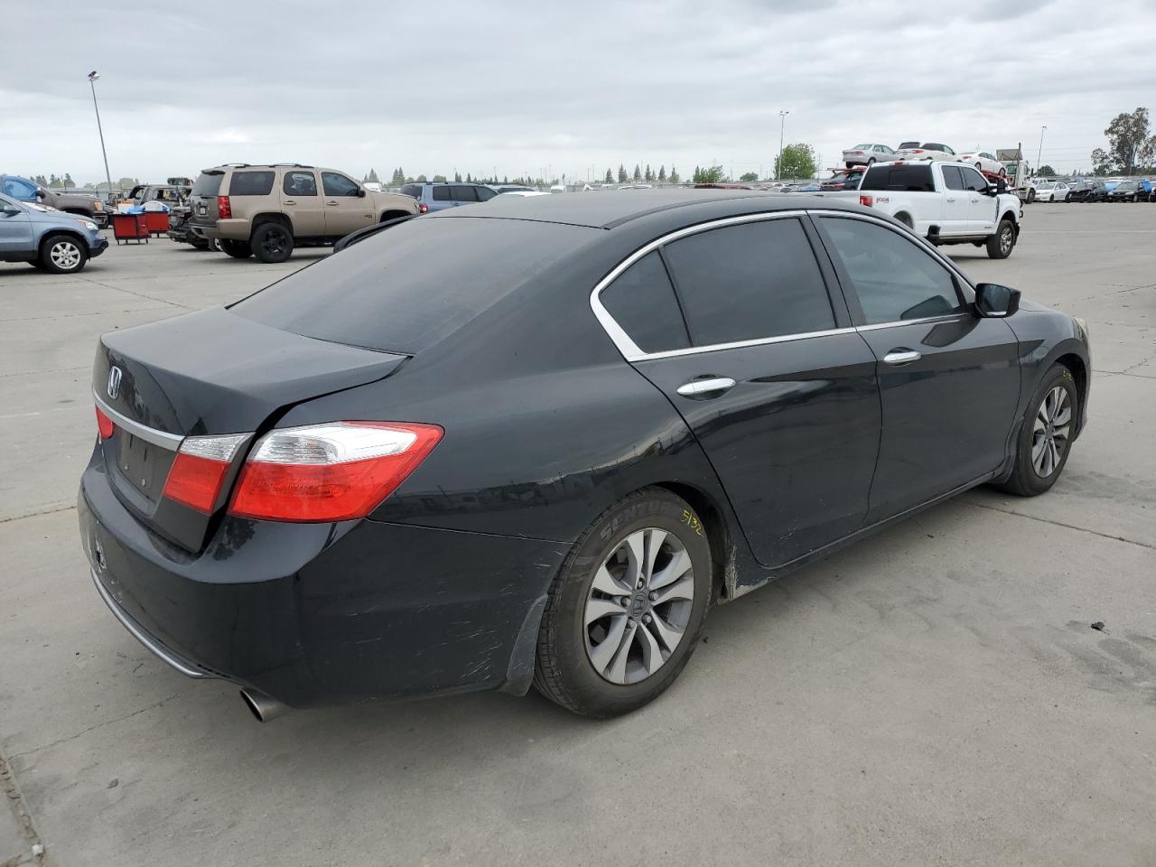 Photo 2 VIN: 1HGCR2F31FA160568 - HONDA ACCORD 