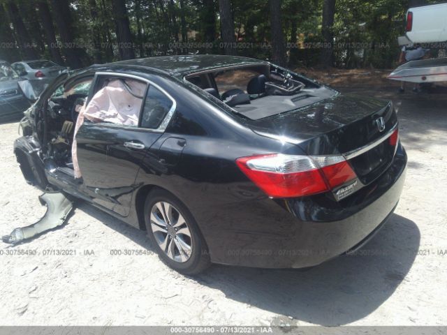 Photo 2 VIN: 1HGCR2F31FA168802 - HONDA ACCORD SEDAN 