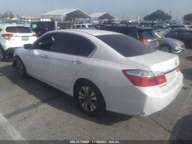 Photo 2 VIN: 1HGCR2F31FA204102 - HONDA ACCORD SEDAN 