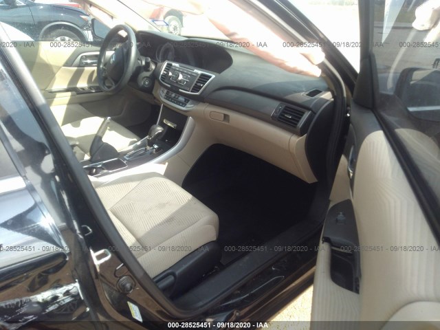 Photo 4 VIN: 1HGCR2F31FA237312 - HONDA ACCORD SEDAN 