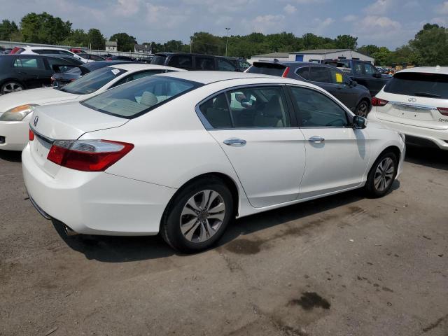 Photo 2 VIN: 1HGCR2F31FA275221 - HONDA ACCORD LX 