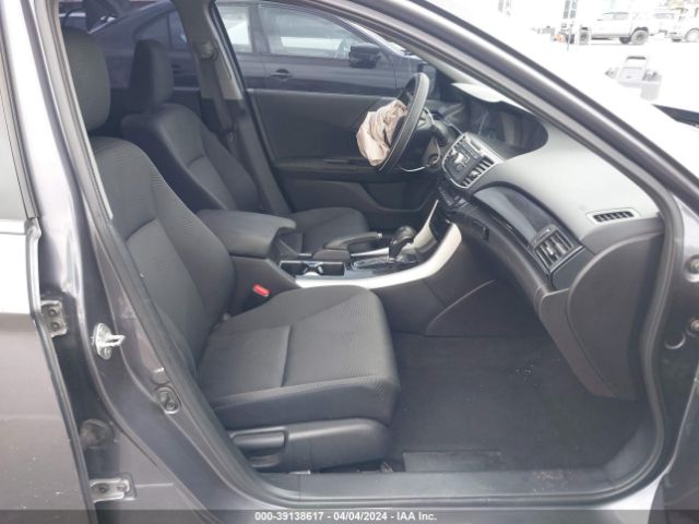 Photo 4 VIN: 1HGCR2F31GA016827 - HONDA ACCORD 