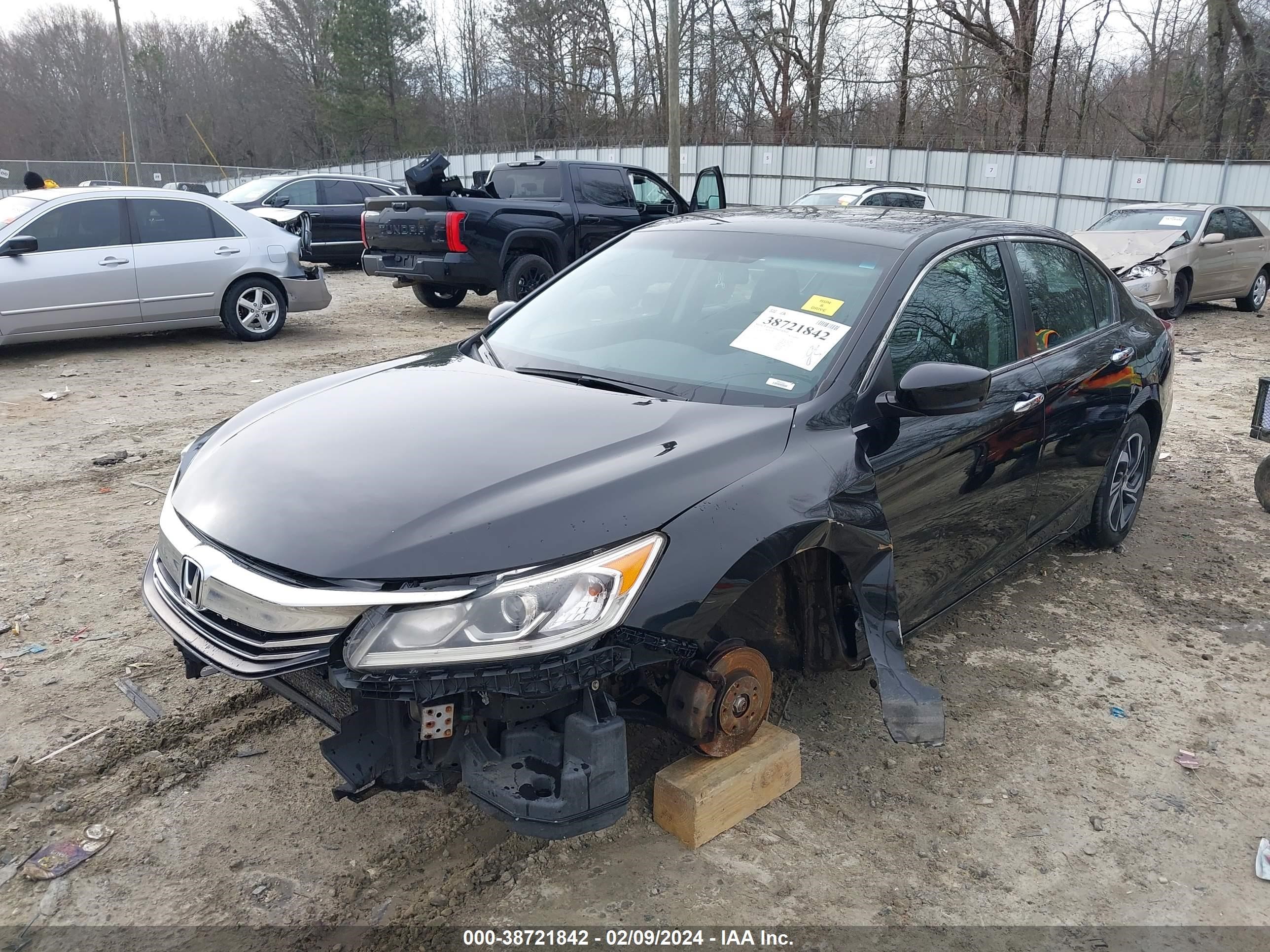 Photo 1 VIN: 1HGCR2F31GA042053 - HONDA ACCORD 