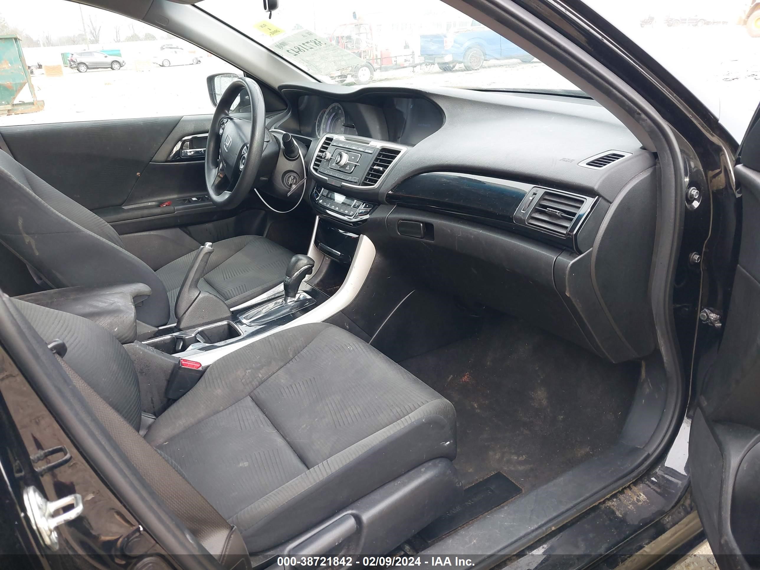 Photo 4 VIN: 1HGCR2F31GA042053 - HONDA ACCORD 