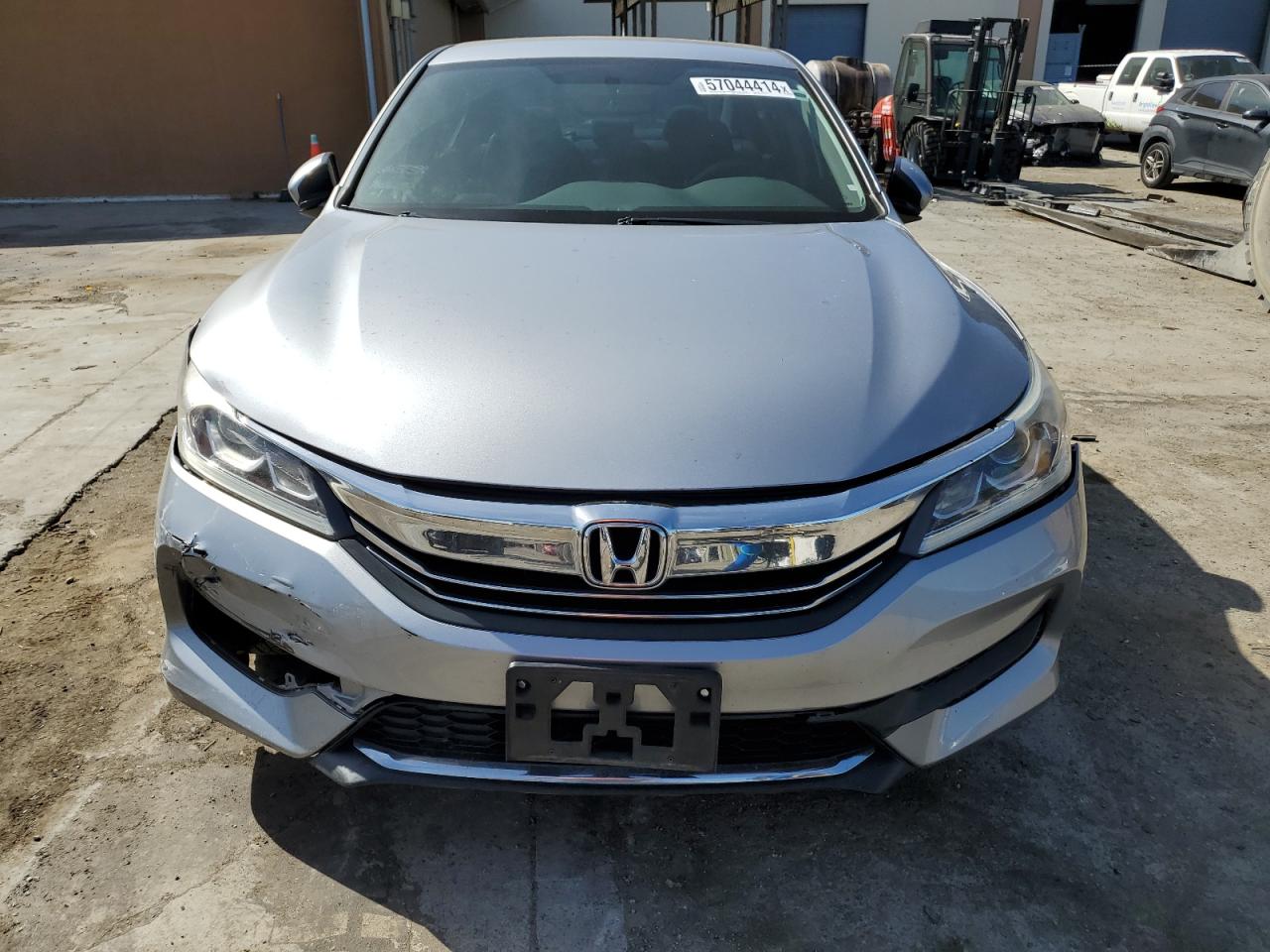 Photo 4 VIN: 1HGCR2F31GA167215 - HONDA ACCORD 