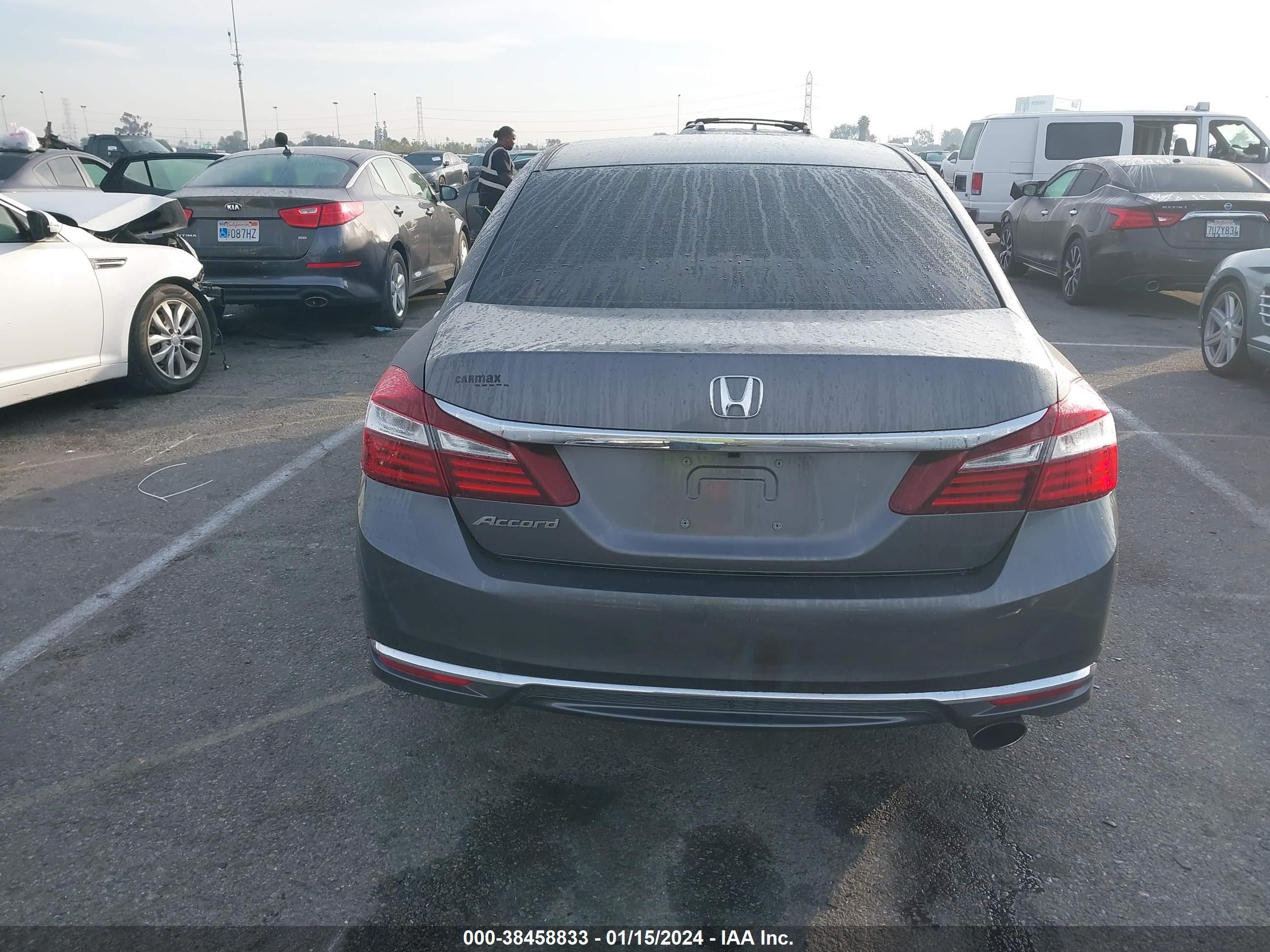 Photo 16 VIN: 1HGCR2F31GA167330 - HONDA ACCORD 