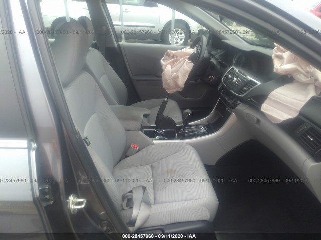 Photo 4 VIN: 1HGCR2F31GA237960 - HONDA ACCORD SEDAN 