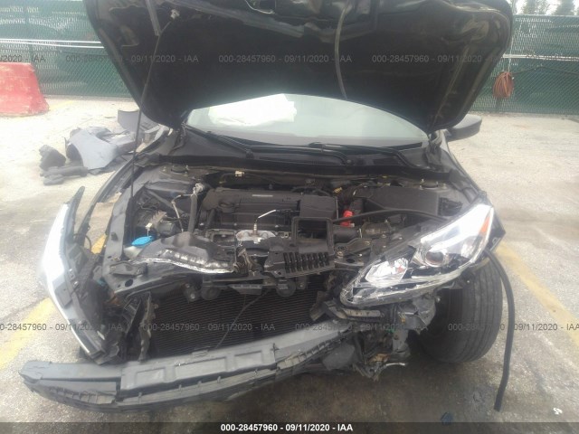 Photo 9 VIN: 1HGCR2F31GA237960 - HONDA ACCORD SEDAN 