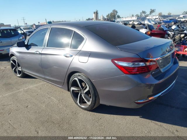 Photo 2 VIN: 1HGCR2F31HA056004 - HONDA ACCORD 