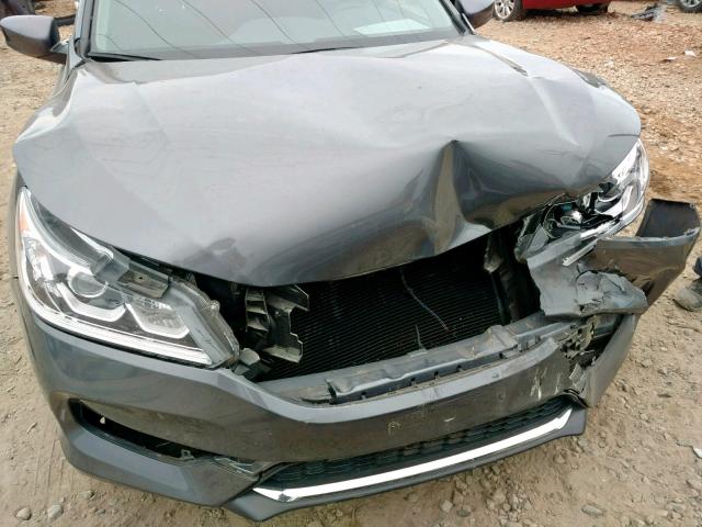 Photo 8 VIN: 1HGCR2F31HA112667 - HONDA ACCORD LX 