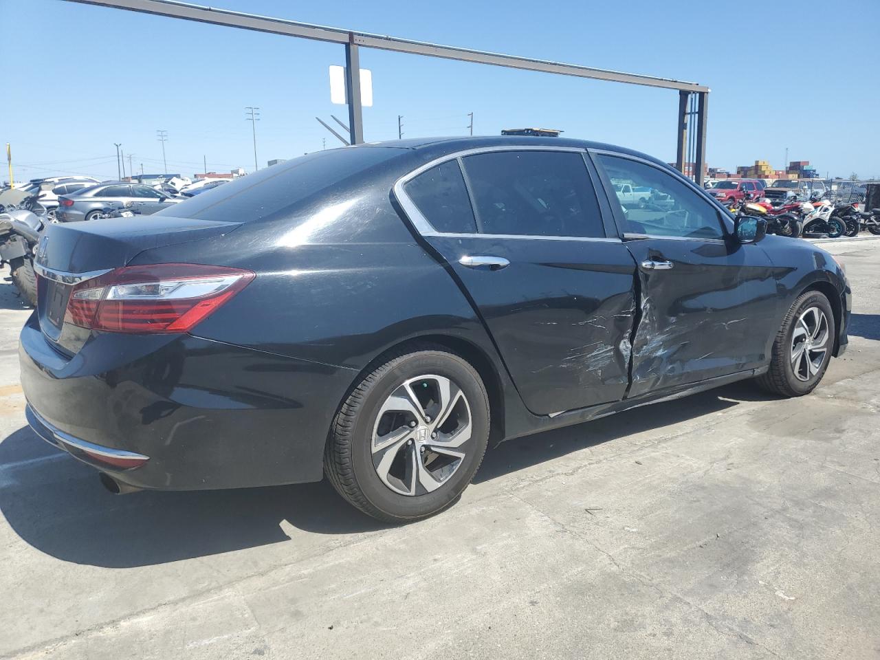 Photo 2 VIN: 1HGCR2F31HA123376 - HONDA ACCORD 