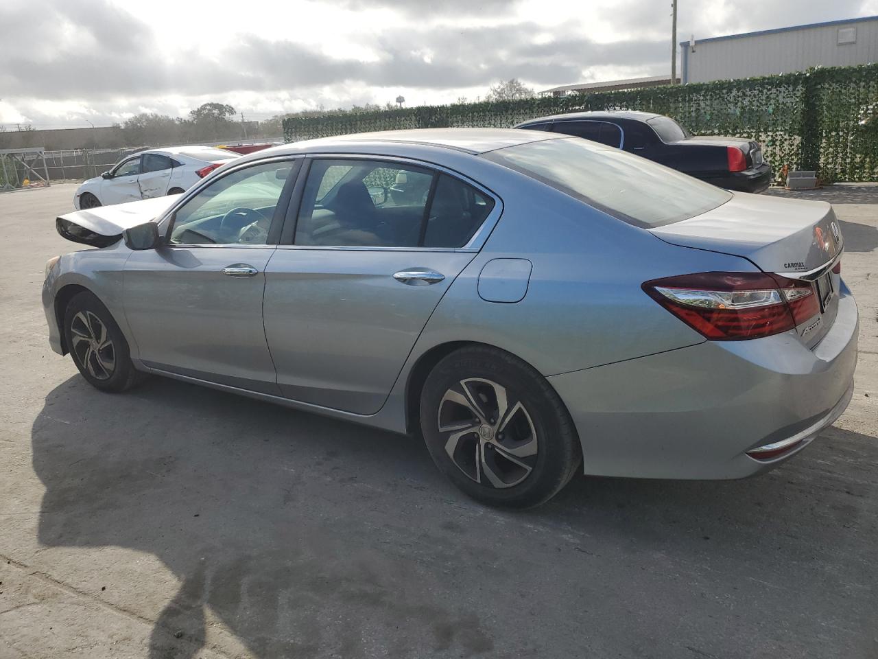 Photo 1 VIN: 1HGCR2F31HA190057 - HONDA ACCORD 