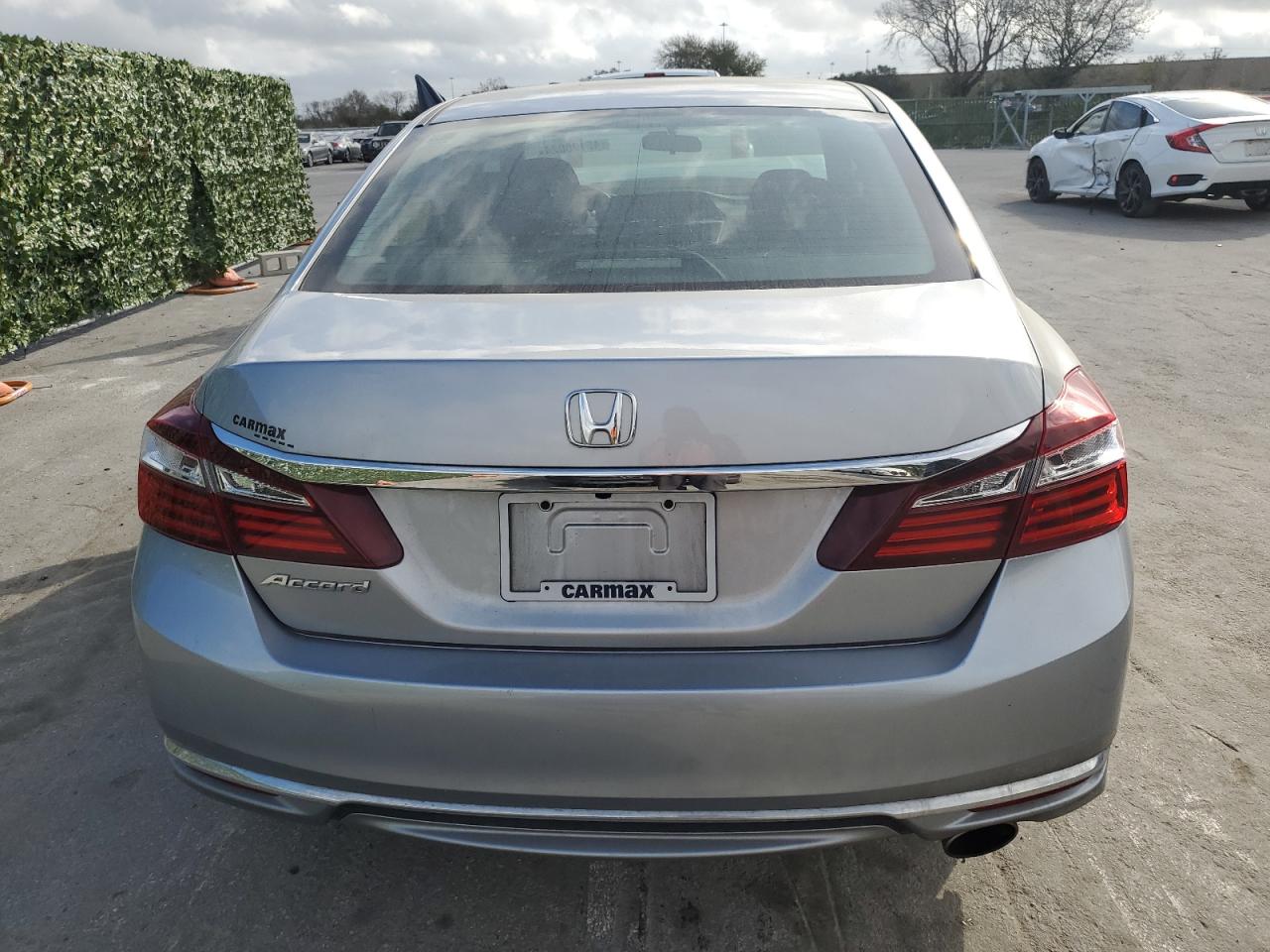 Photo 5 VIN: 1HGCR2F31HA190057 - HONDA ACCORD 