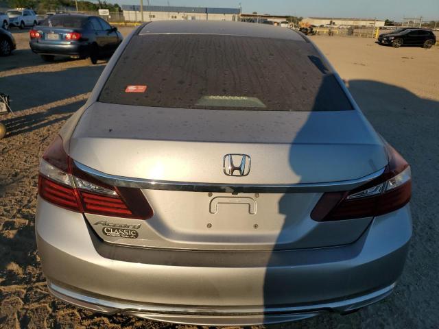 Photo 5 VIN: 1HGCR2F31HA224577 - HONDA ACCORD LX 