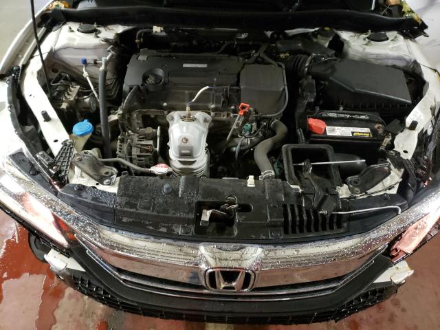 Photo 6 VIN: 1HGCR2F31HA265260 - HONDA ACCORD LX 