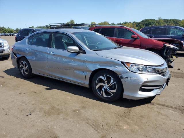 Photo 3 VIN: 1HGCR2F31HA283130 - HONDA ACCORD LX 