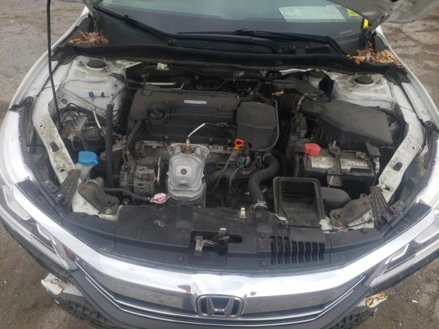 Photo 10 VIN: 1HGCR2F31HA299070 - HONDA ACCORD LX 