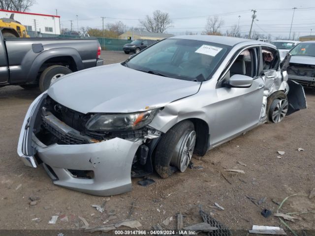 Photo 1 VIN: 1HGCR2F32DA002298 - HONDA ACCORD 