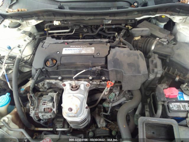 Photo 9 VIN: 1HGCR2F32DA009526 - HONDA ACCORD SDN 