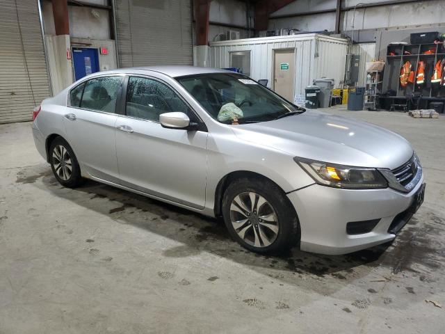 Photo 3 VIN: 1HGCR2F32DA049136 - HONDA ACCORD LX 