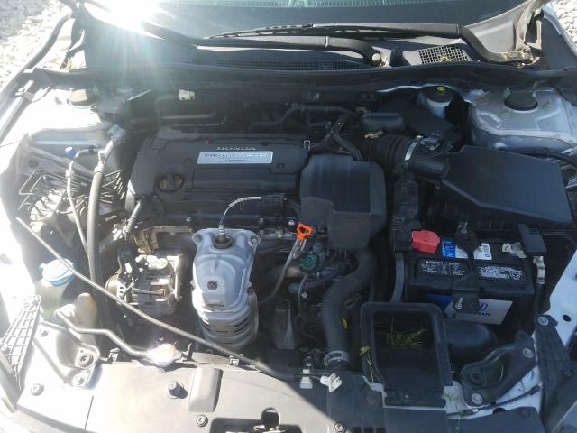 Photo 6 VIN: 1HGCR2F32DA058693 - HONDA ACCORD LX 