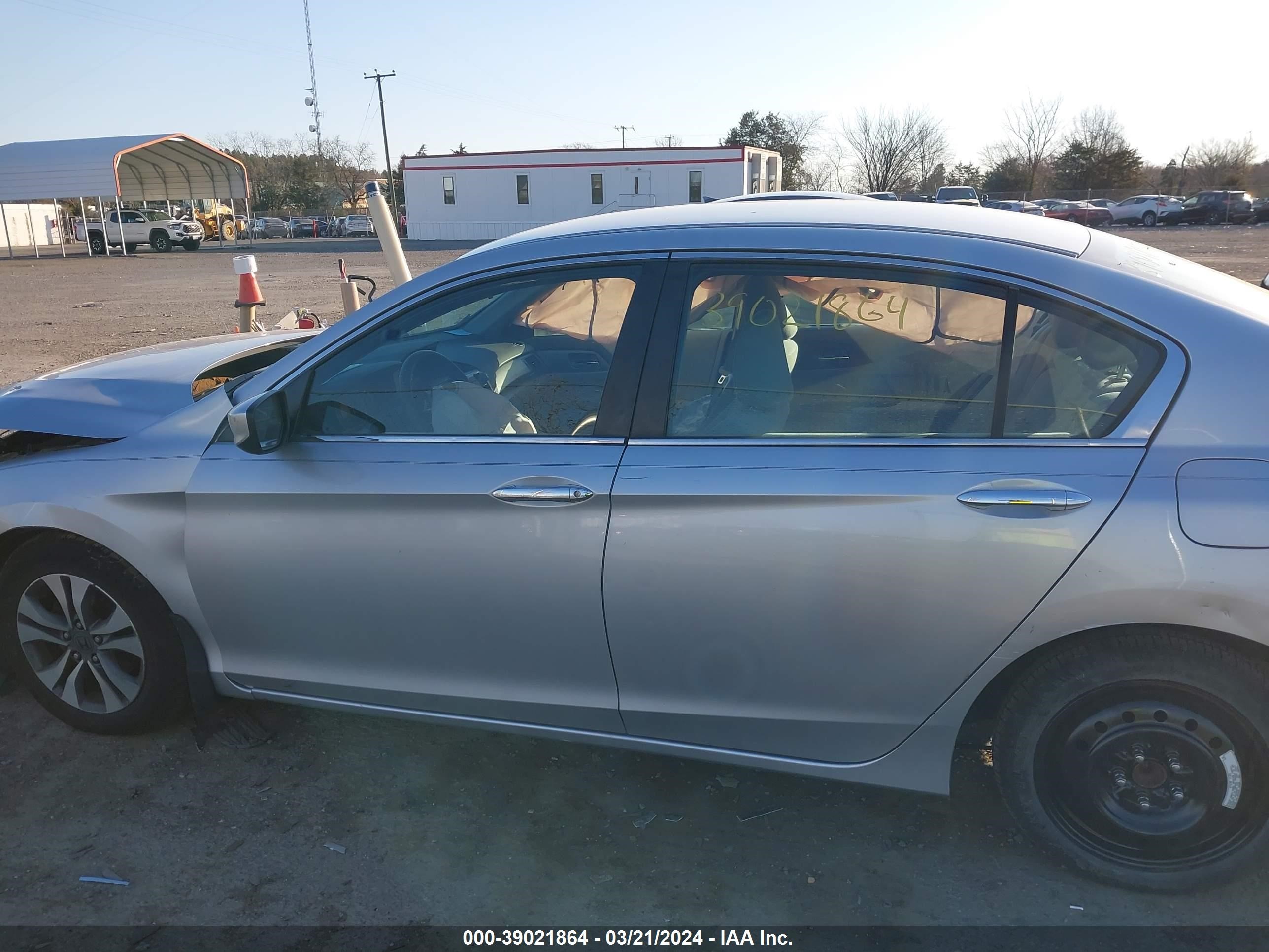 Photo 12 VIN: 1HGCR2F32DA077258 - HONDA ACCORD 