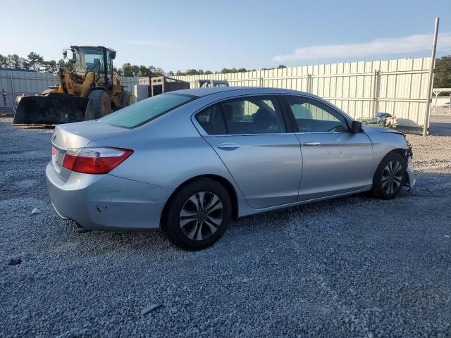 Photo 2 VIN: 1HGCR2F32DA102904 - HONDA ACCORD LX 