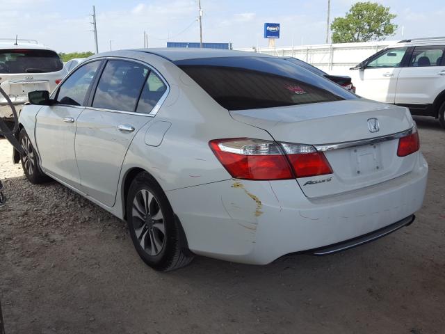 Photo 2 VIN: 1HGCR2F32DA115331 - HONDA ACCORD LX 