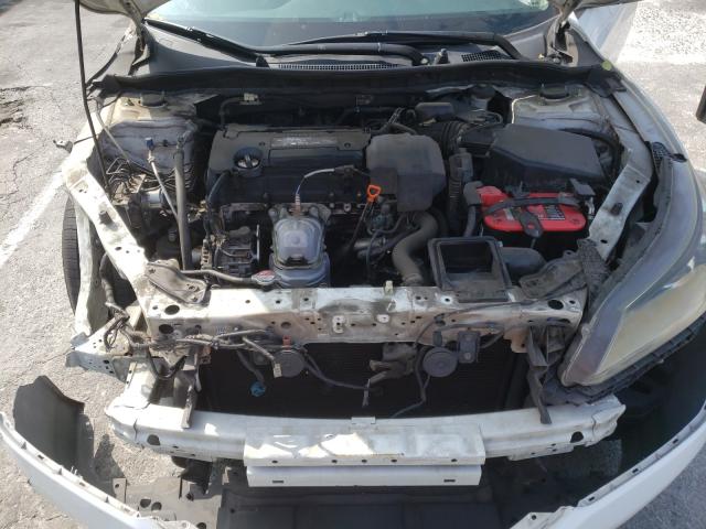 Photo 6 VIN: 1HGCR2F32DA158003 - HONDA ACCORD LX 