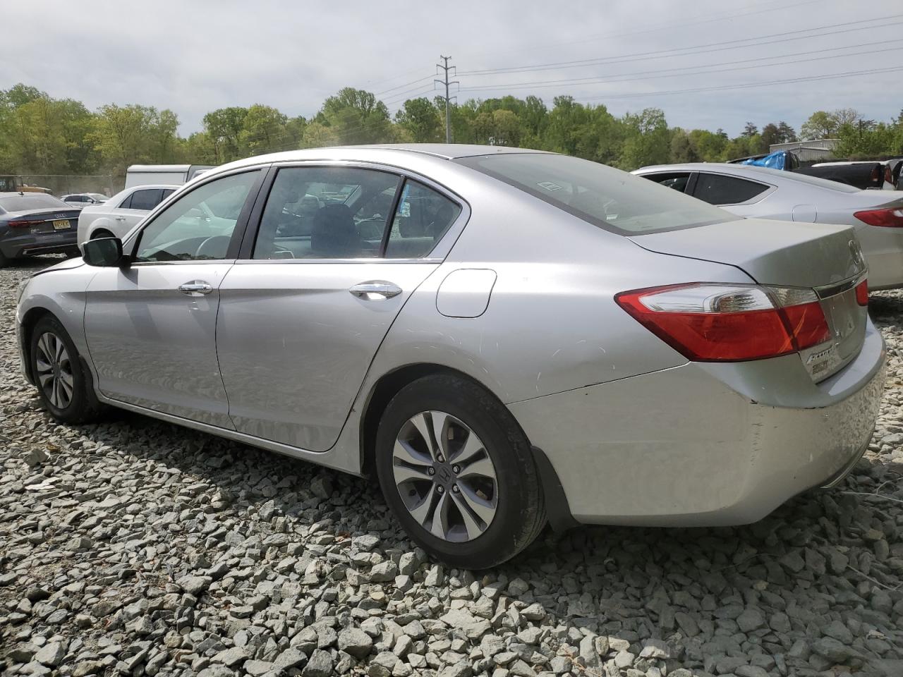 Photo 1 VIN: 1HGCR2F32DA187856 - HONDA ACCORD 