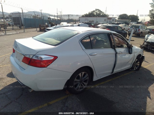 Photo 3 VIN: 1HGCR2F32EA055679 - HONDA ACCORD SEDAN 