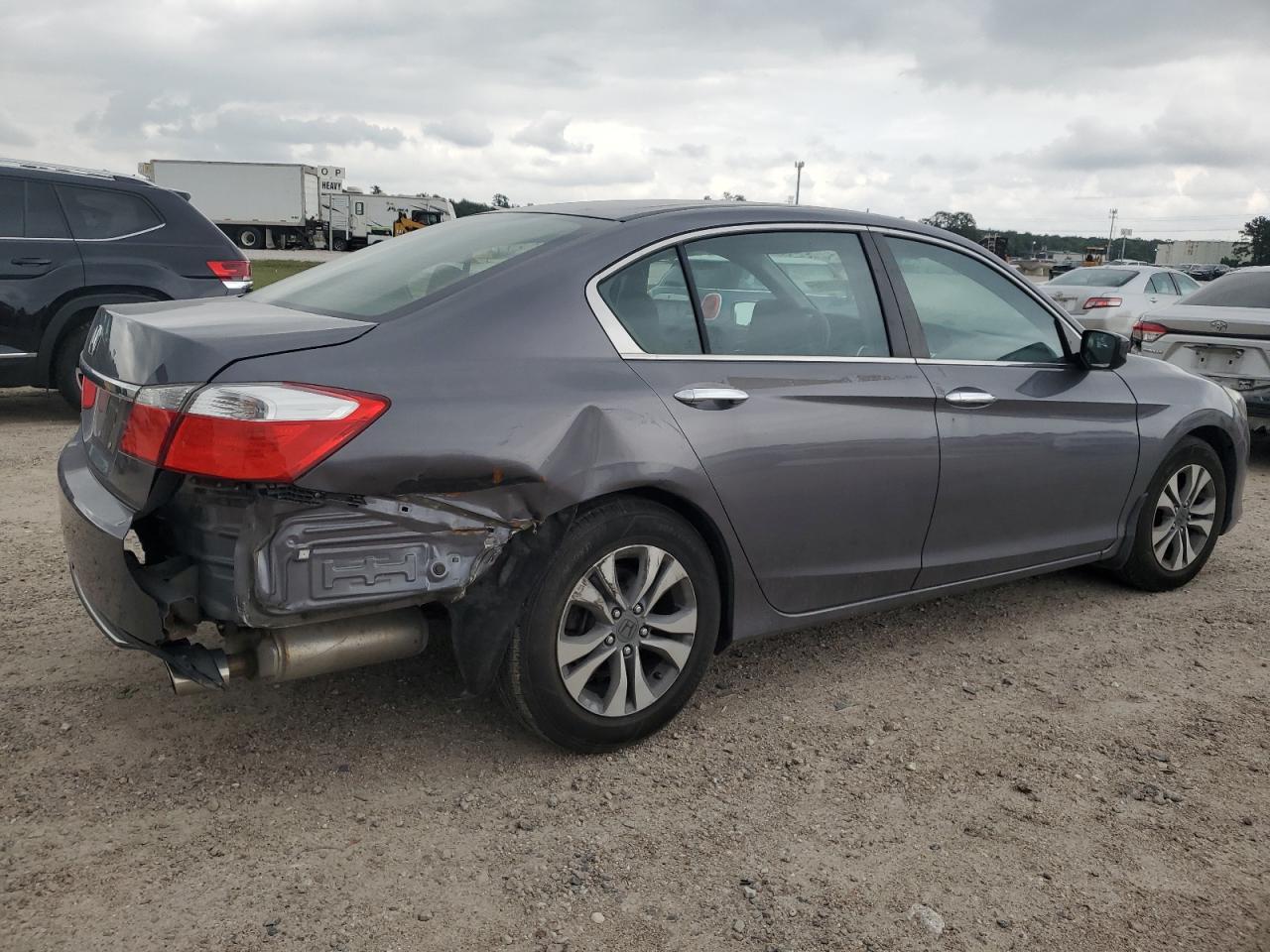 Photo 2 VIN: 1HGCR2F32EA072014 - HONDA ACCORD 