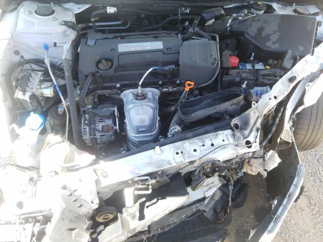 Photo 6 VIN: 1HGCR2F32EA082218 - HONDA ACCORD LX 