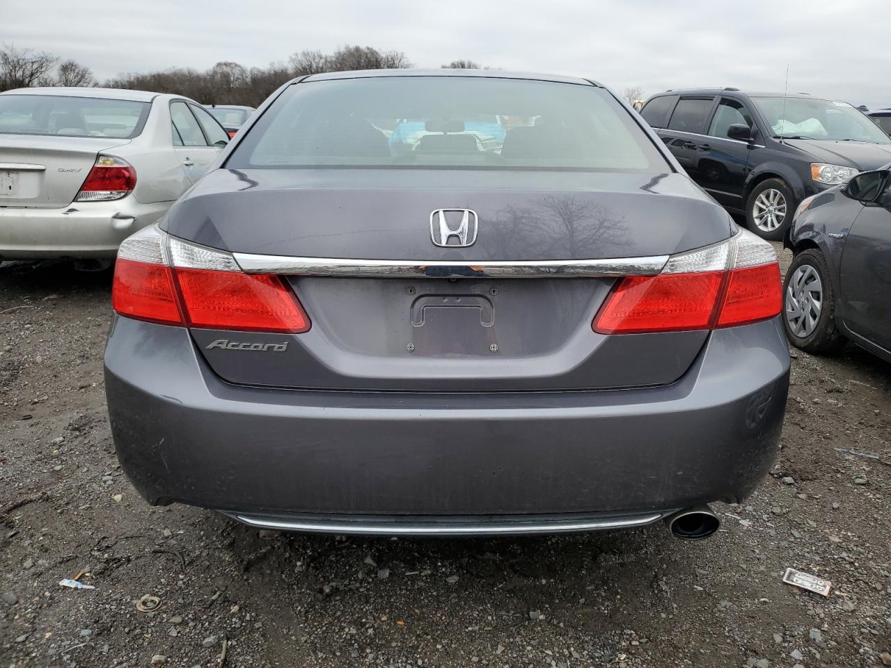 Photo 5 VIN: 1HGCR2F32EA200476 - HONDA ACCORD 