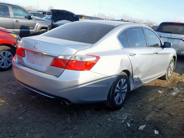 Photo 3 VIN: 1HGCR2F32EA204849 - HONDA ACCORD LX 