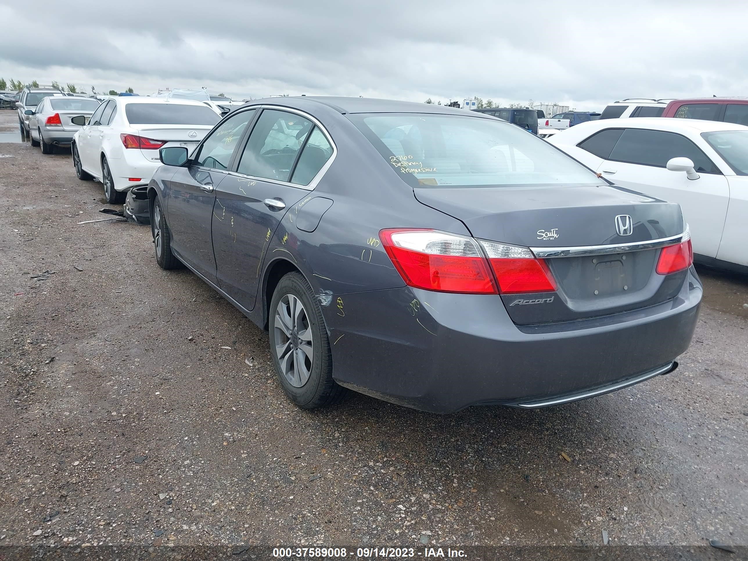 Photo 2 VIN: 1HGCR2F32EA231436 - HONDA ACCORD 