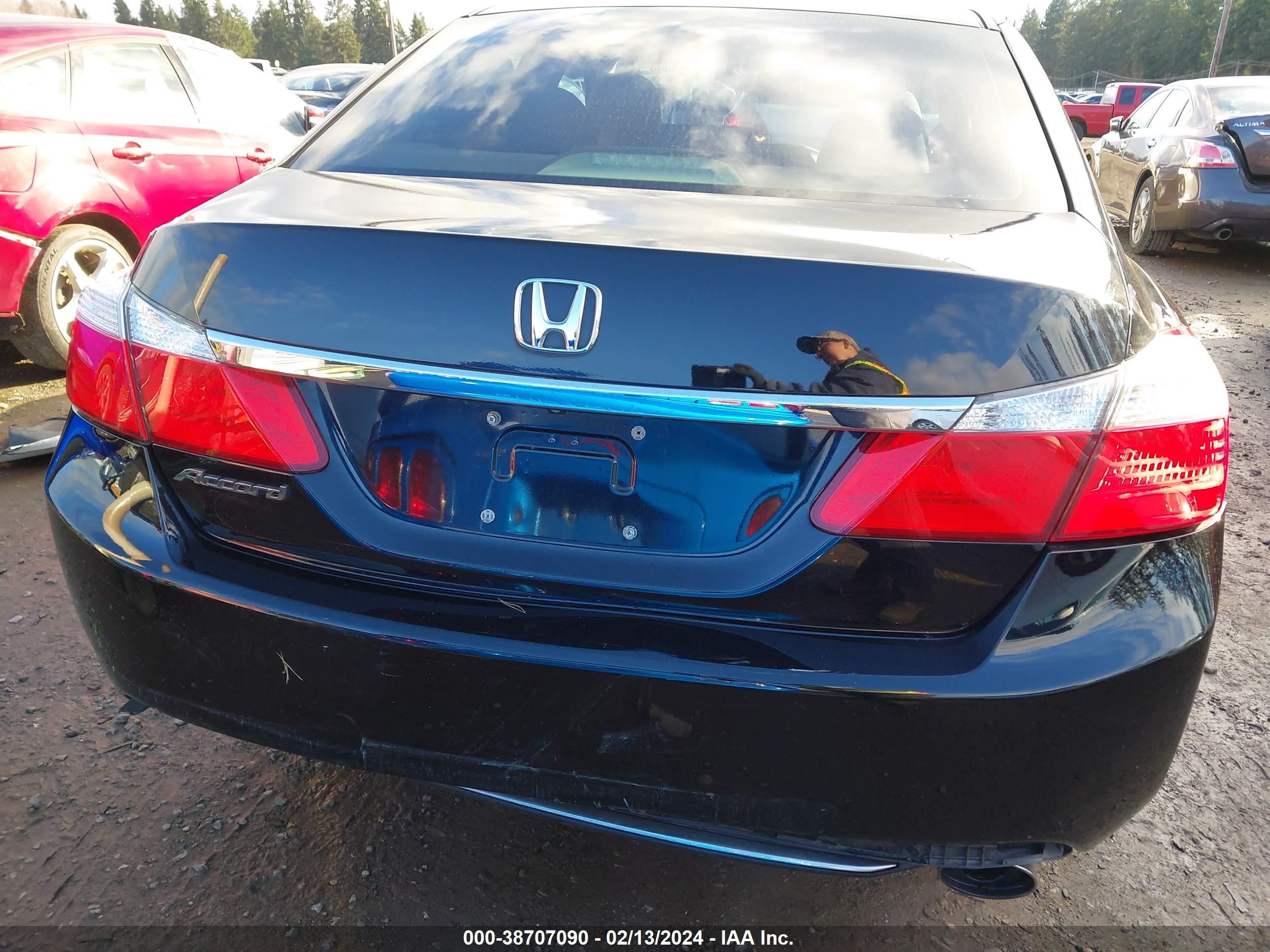 Photo 15 VIN: 1HGCR2F32EA291314 - HONDA ACCORD 