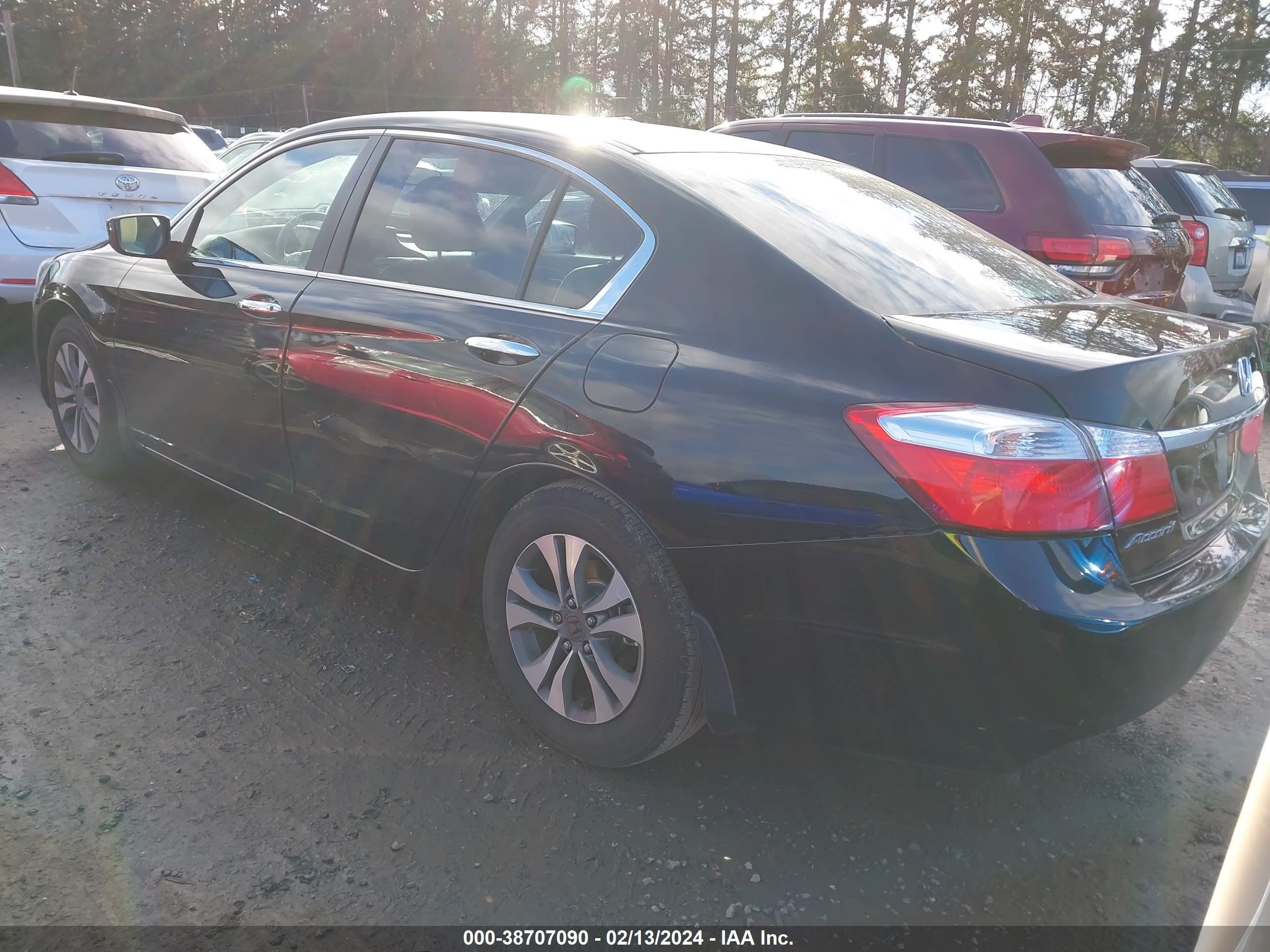 Photo 2 VIN: 1HGCR2F32EA291314 - HONDA ACCORD 